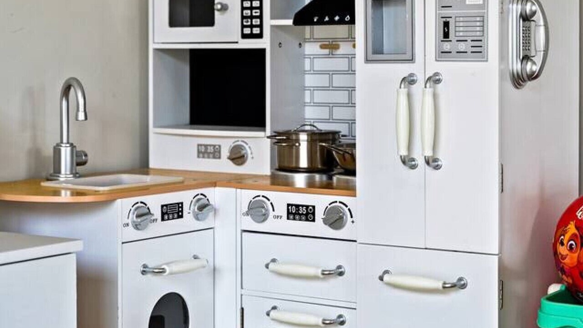 Glen Waverley Apartment | Your Cozy Home in Glen Waverley | 4BR Family Stay