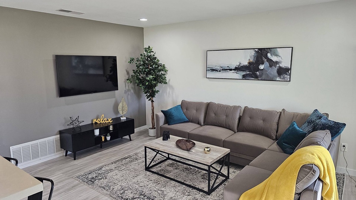 Indio Condo | Your Desert Retreat for Music Festivals, Horse Shows, Tennis or any other events
