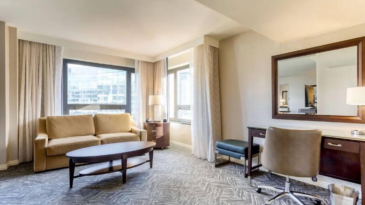 Dupont Circle Hotel | Your Gateway to the Capital! Pets Allowed, Outdoor Swimming Pool!
