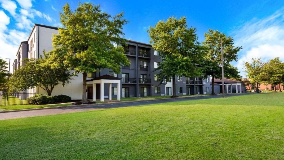 Eastwick Hotel | Your Home Away From Home! Close to Independence Hall, Pets are Welcome
