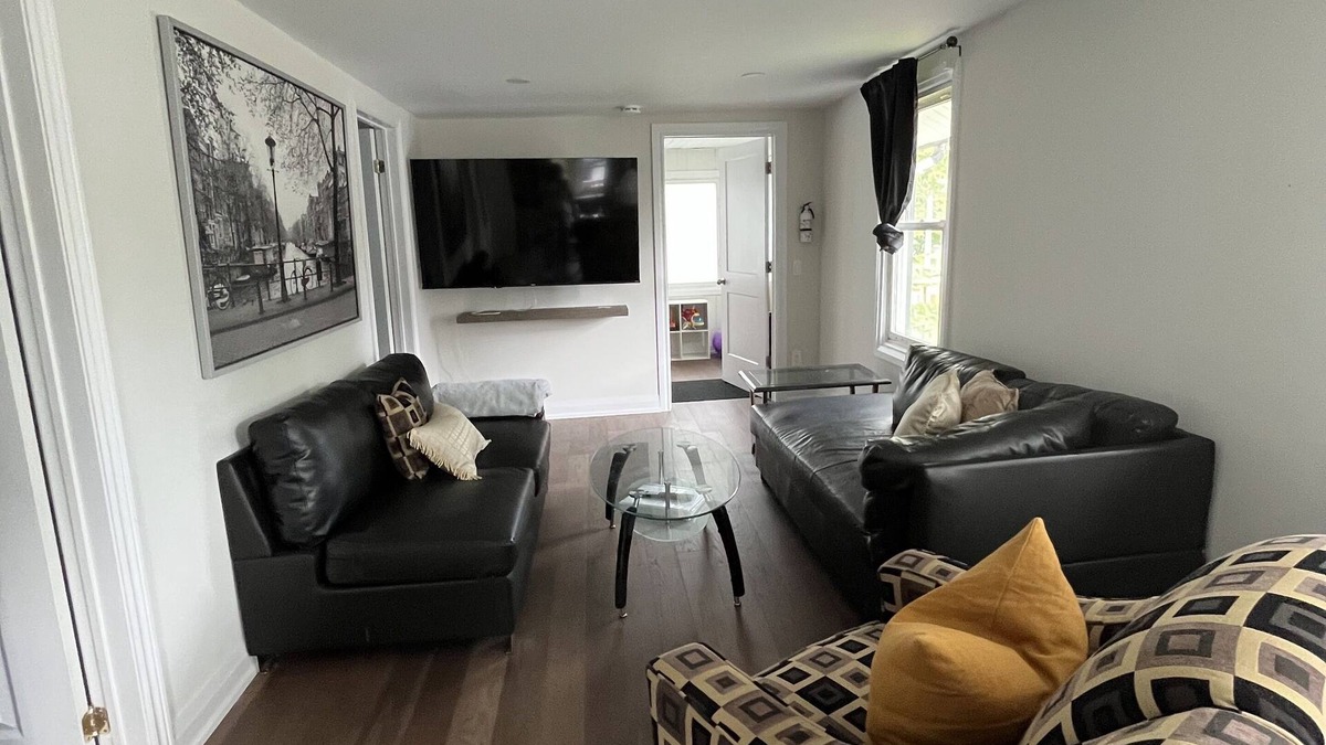 Crystal Beach Cottage | Your home away from home close to all that Crystal Beach has to offer!