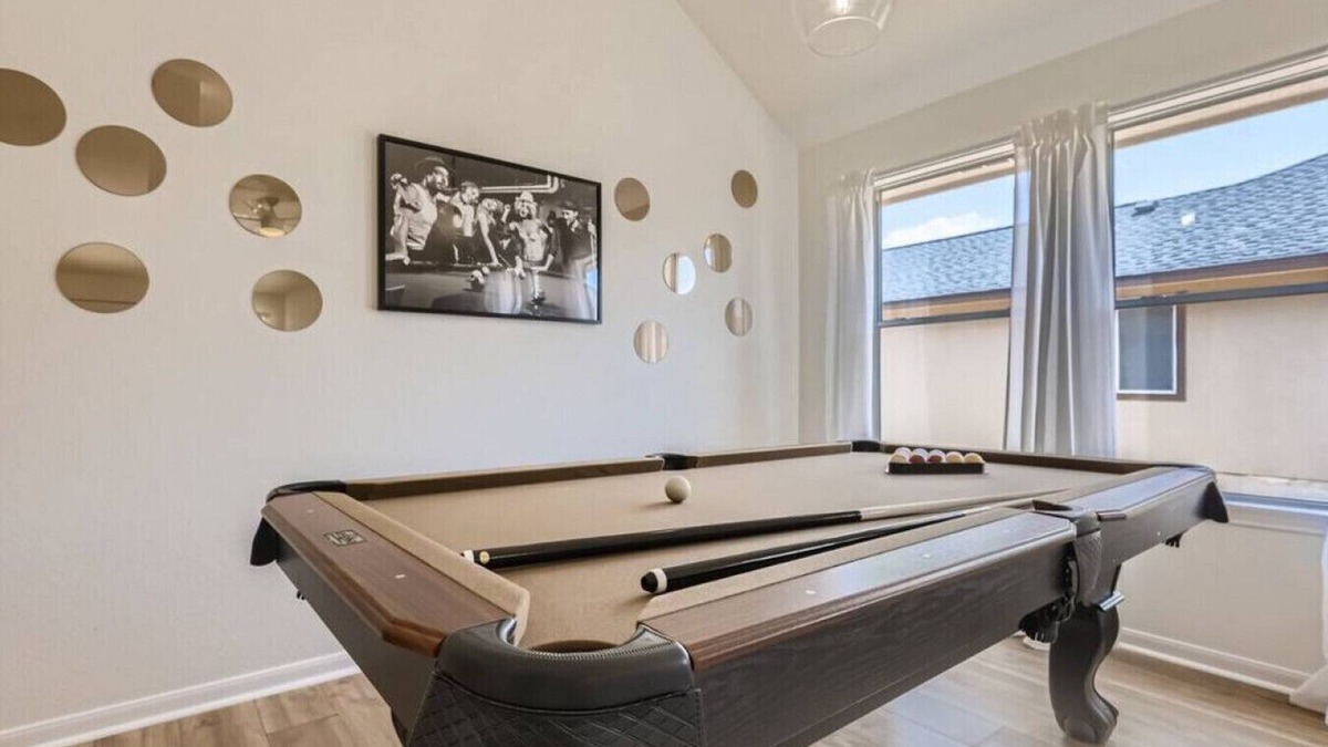 Leander House | Your home away from home!