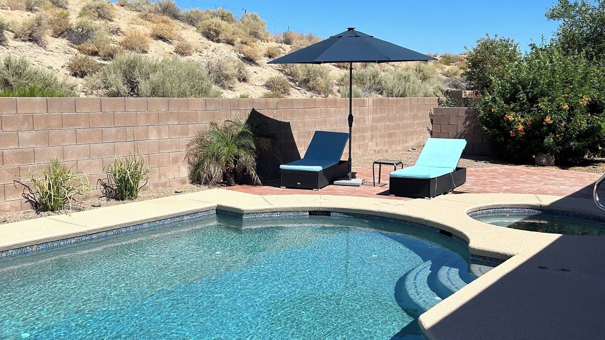 Monterra Knolls House | Your Home Away From Home in the Sunshine! Minutes from great amenities.