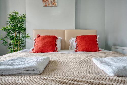 King's Heath House | Your Home to Luxury Home Birmingham Accommodation with Netflix and Superfast WIFI