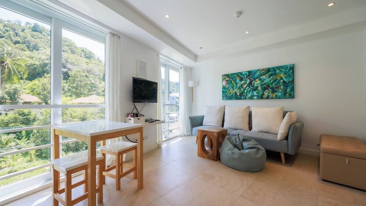 Chalong Hotel | Your Ideal Getaway in Kata, Thailand !
