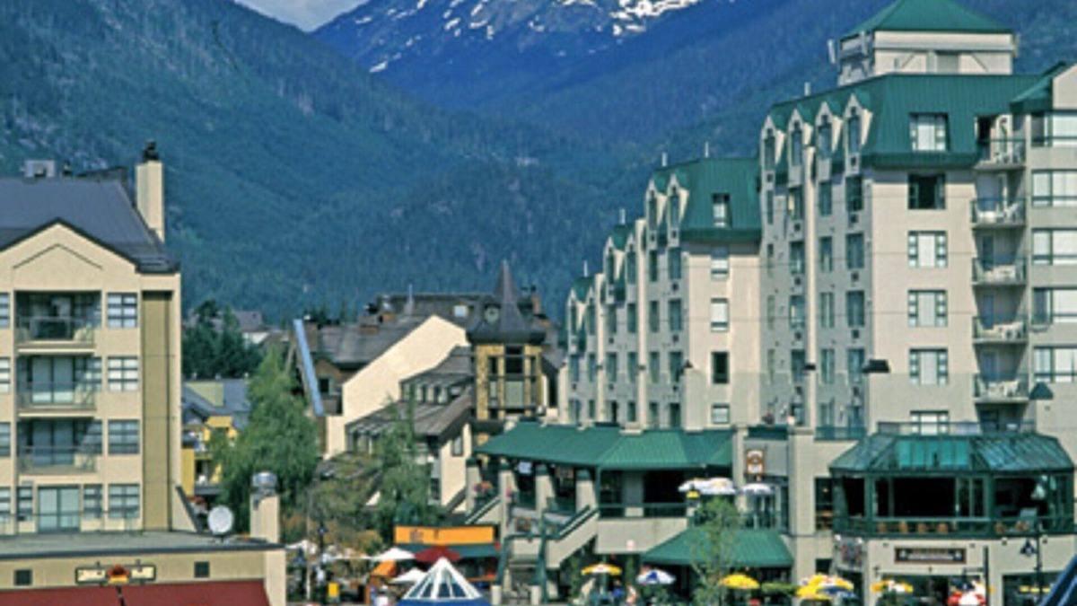 Whistler Creekside Resort | Your loved ones will LOVE you for this!