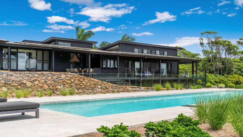 Coopers Shoot House | Your Luxury Escape - Illuka on Coopers