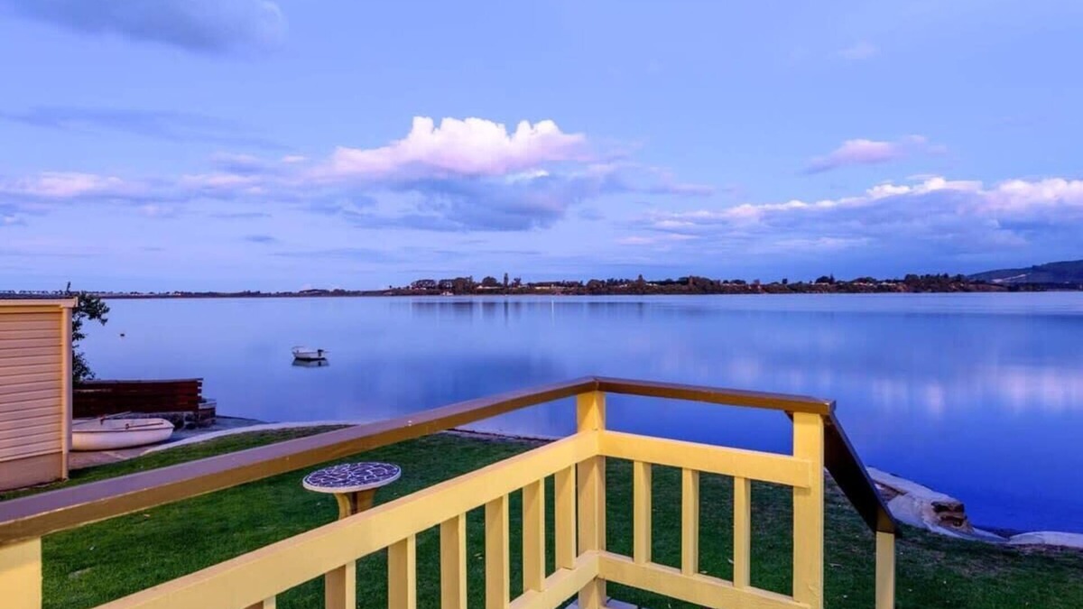 Tauranga House | Your Own Beachfront Oasis w/Direct Beach Access