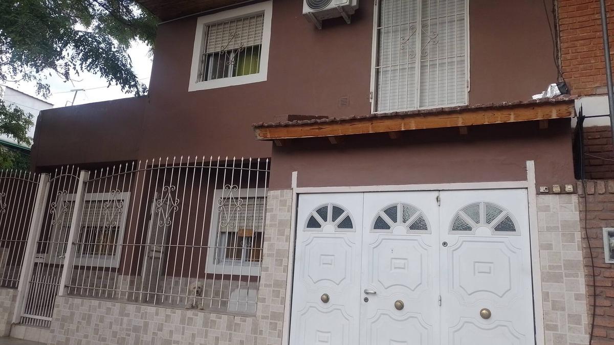 Neuquen Apartment | Your perfect stay here, with grill, private garage and wifi, centrally located.