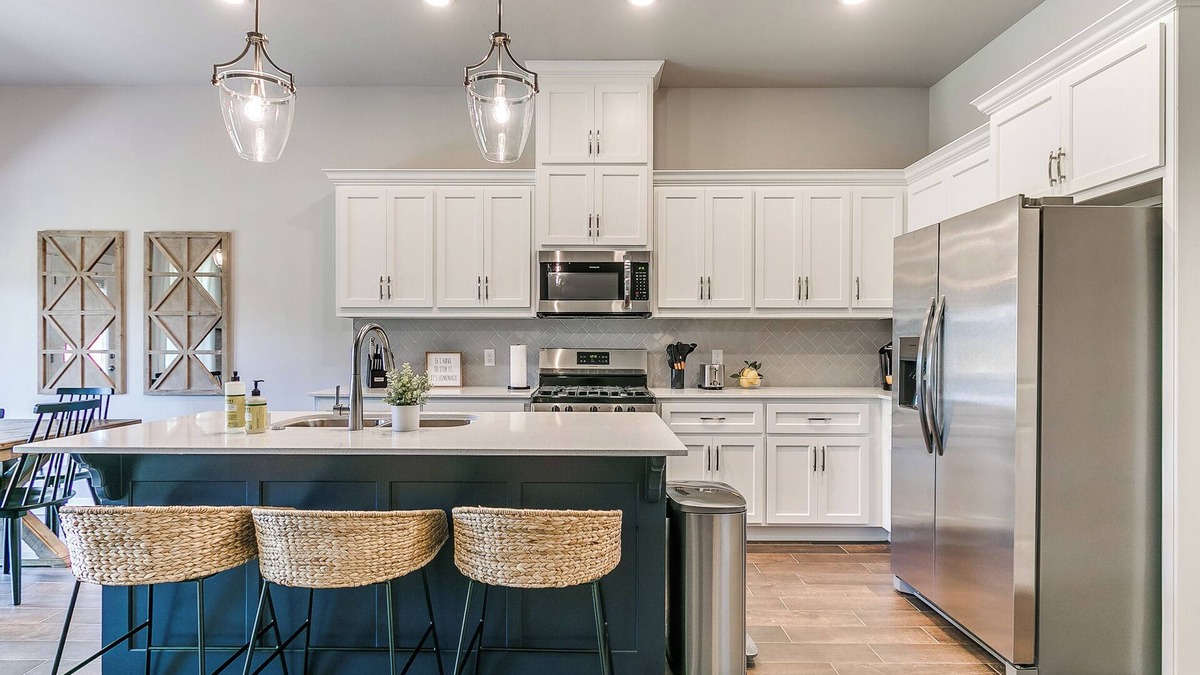 Edmond House | Your Perfect Temporary Home in Central Edmond!