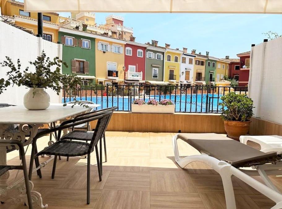 Port Saplaya Apartment | Your Poolside Paradise by the Sea
