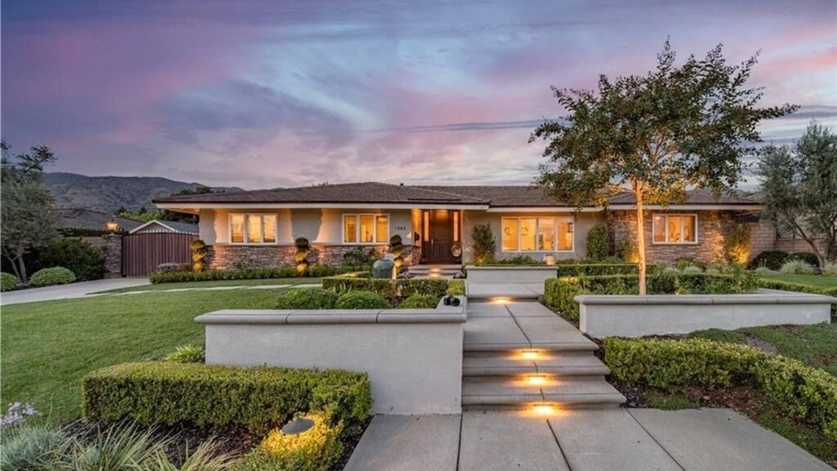 Glendora House | Your private CA retreat in Glendora perfect for families, groups, or getaways!