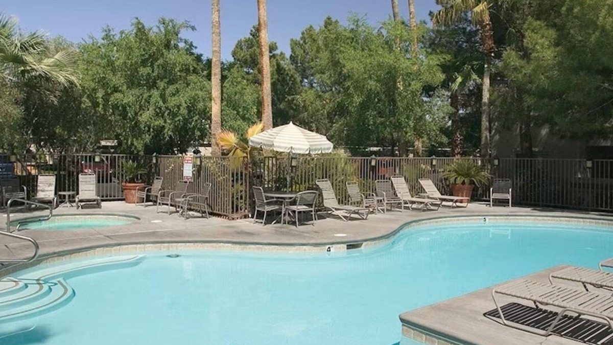 Paradise Condo | Your Private Las Vegas Oasis: A Desert Escape Minutes from the Strip