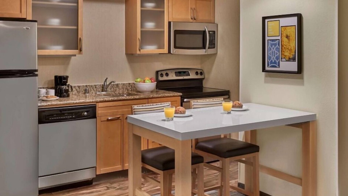 Chesterfield Apartment | Your Relaxing Getaway Awaits! Pets Allowed, FREE Parking & Breakfast!