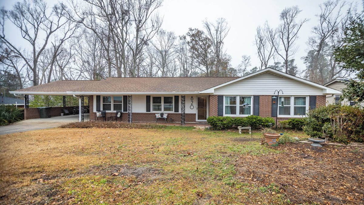 North Augusta House | Your Retreat Home for Masters Week! Featuring 5 beds and a Hot Tub!