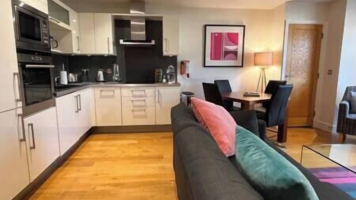 Cambridge Apartment | Your Space Apartments - The Hamilton's, Executive 1 Bedroom