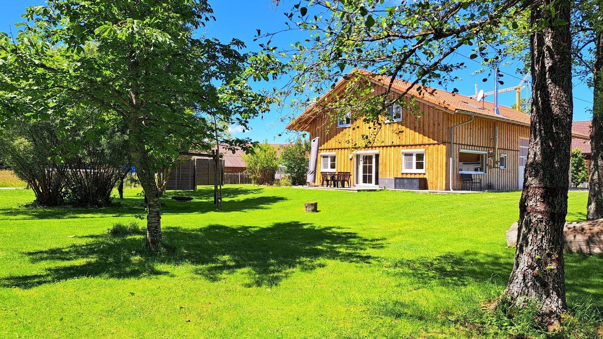 Gemarkung Oberdigisheim House | Your summer house high up on the Swabian Alb - surrounded by meadows and forest