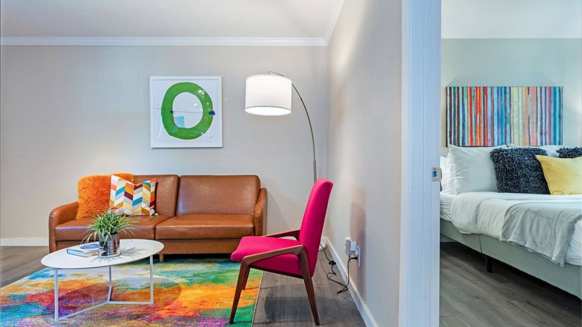 South Central Houston Apartment | Your TMC Flats! Sleeps 44, 22BR, 11BA, 9PA ⭐️⭐️⭐️⭐️⭐️