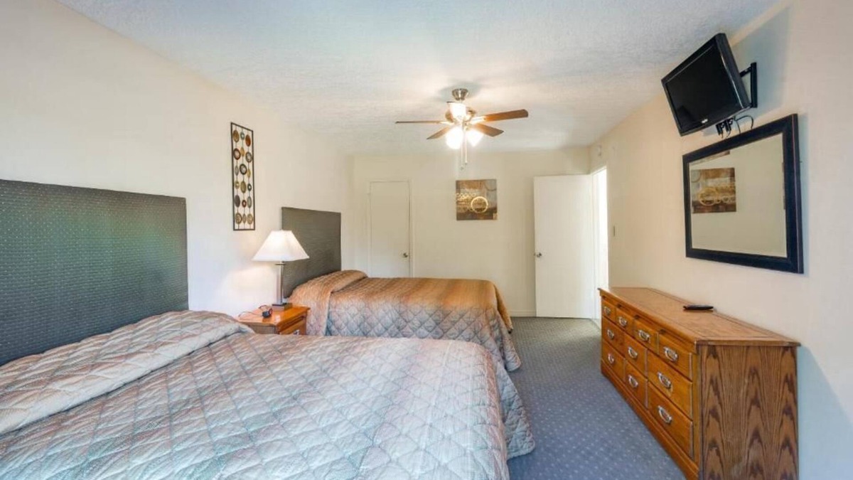 Gautier House | Your Ultimate Vacation Destination With Outdoor Pool, Tennis Court and Much More