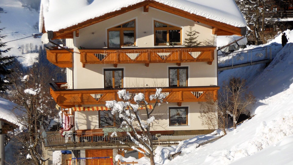 Hainzenberg House | Your vacation home in every season in the ski and hiking region of Zillertal