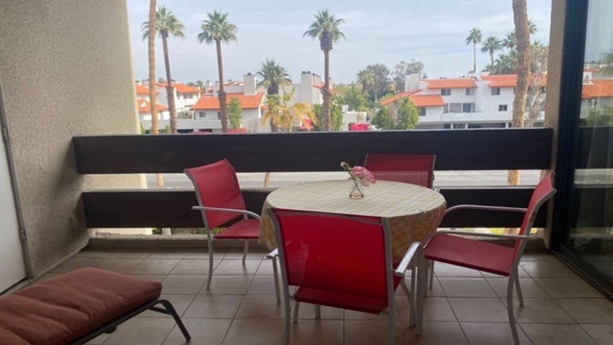 Palm Springs Condo | Your winter retreat in beautiful Palm Springs!
