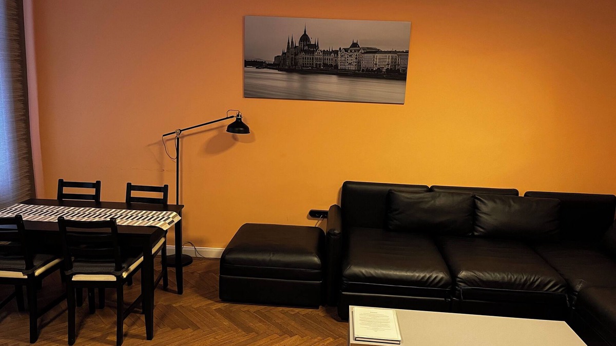 Vizivaros Condo | Your Worry Free Apartment Close To Parliament