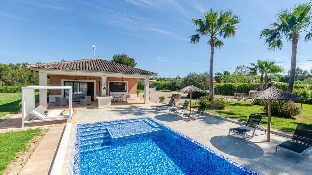 Muro Villa | YourHouse Villa Romani con piscina privada y jardín