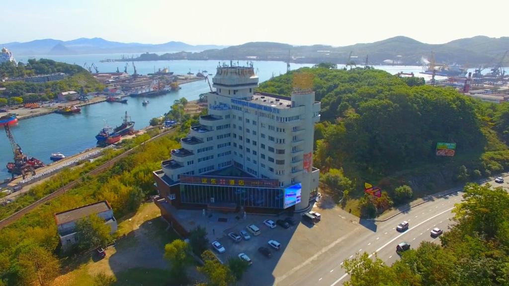 Nakhodka Hotel | Yuan Dun