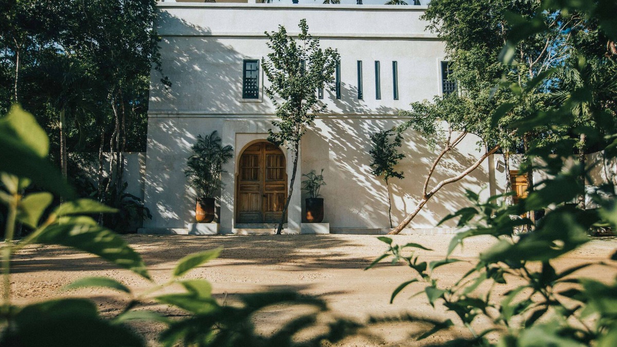 Tulum Villa | Yum Kaax 8BR Luxury Villa - full concierge- group & events - rooftop pool & more