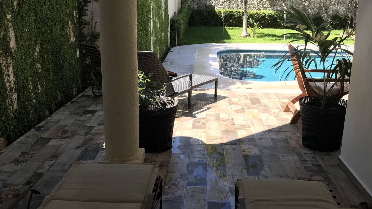 Alfredo V. Bonfil Bed & Breakfast | YurInn