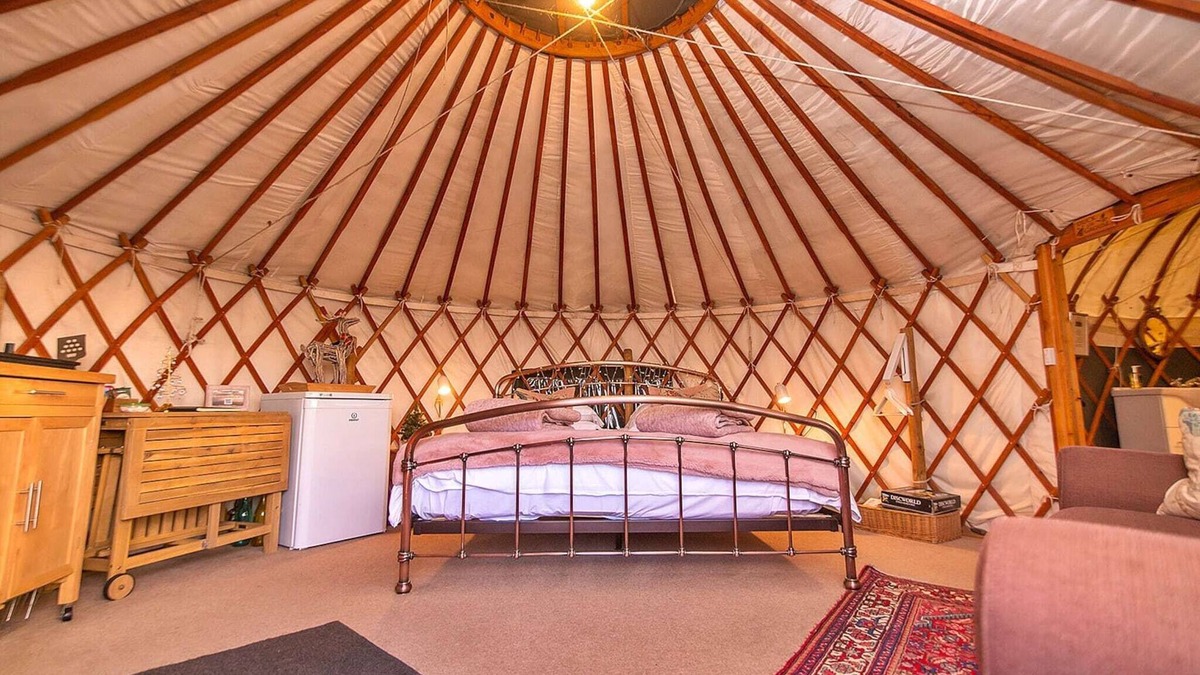Auchterarder Ski Chalet | Yurt in Gleneagles with Hot Tub Retreat