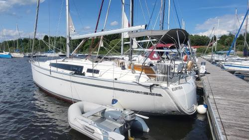 Frymburk Boat Rental | Zážitkové ubytování na vodě, Bavaria 34