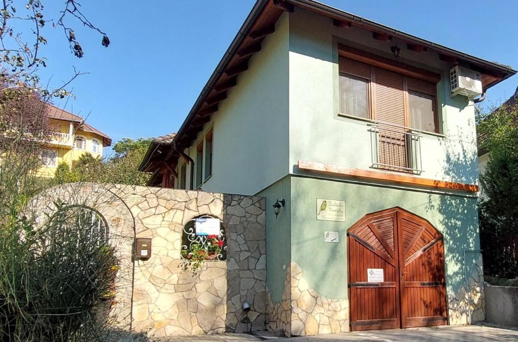 Kaposvar House | Zöldike Vendégház