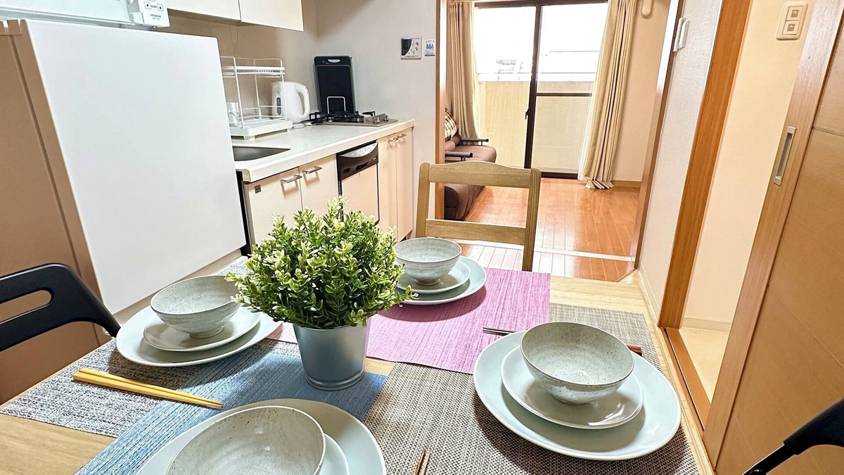 Kita Apartment | Z Apartment Tenjinbashi - Shop, Food, Explore & Easy Day Trip Kyoto, Nara, Kobe