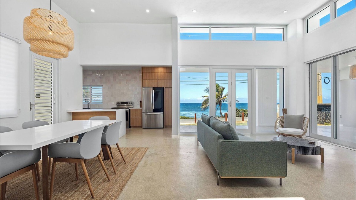 Islote House | Zakynthos: Oceanfront home in Islote, Arecibo
