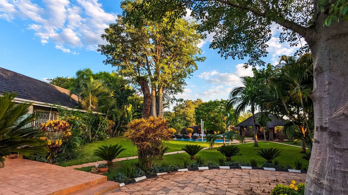 Victoria Falls Villa | Zambezi Family Lodge
