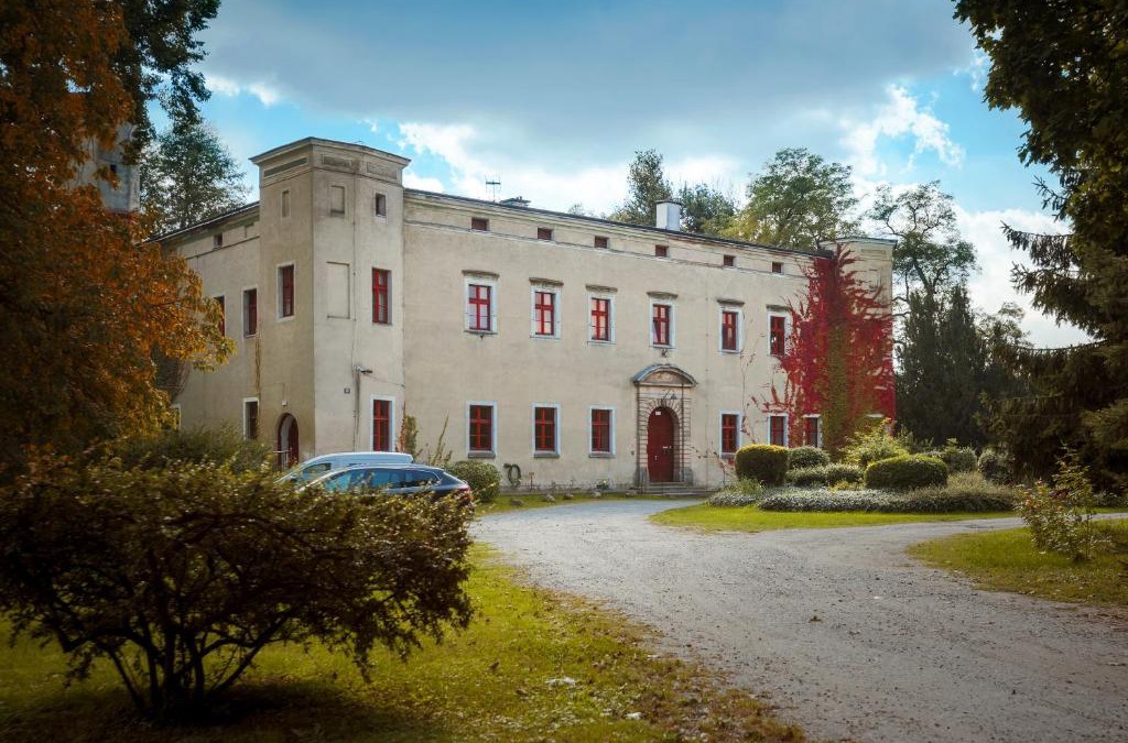 Dobroszyce Apartment | Zamek Dobroszyce