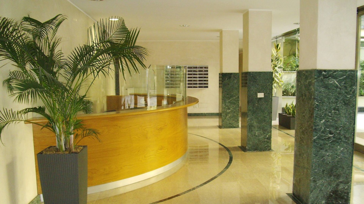 Zona Zara Apartment | Zara Cosy & Cheap Apartment - Easy Parking- 24 H open
