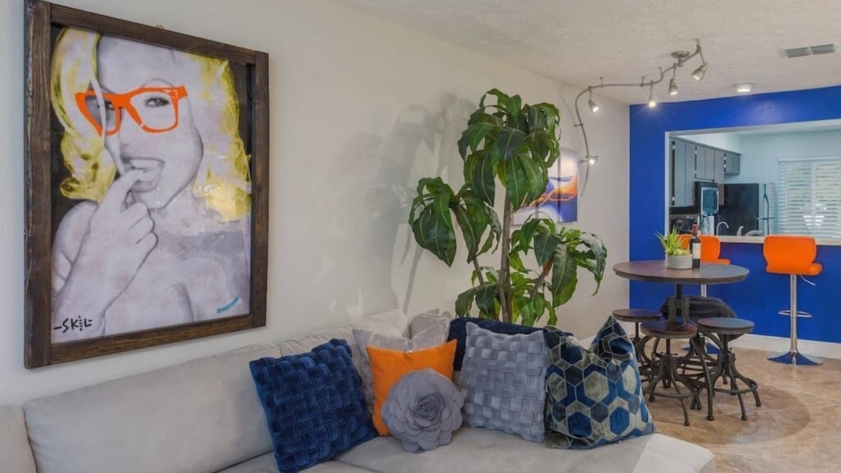 Carrollwood House | Zen Holistic Retreat by Carrollwood/Westchase