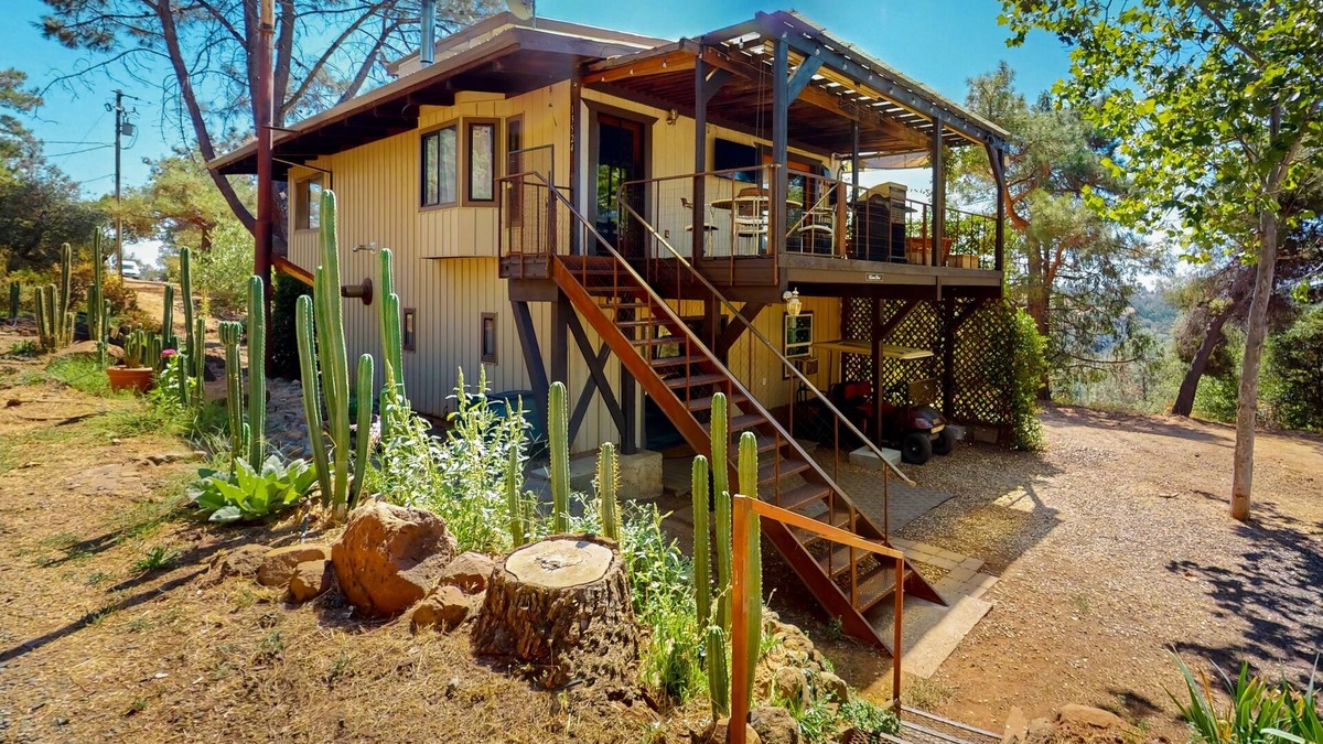 Chico House | Zen Mountain Retreat cabin with mtn views, sweeping outdoor space, & W/D