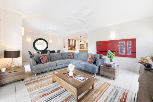 Nightcliff Apartment | Zen Saltwater Retreat Balcony - Pool - Seaview