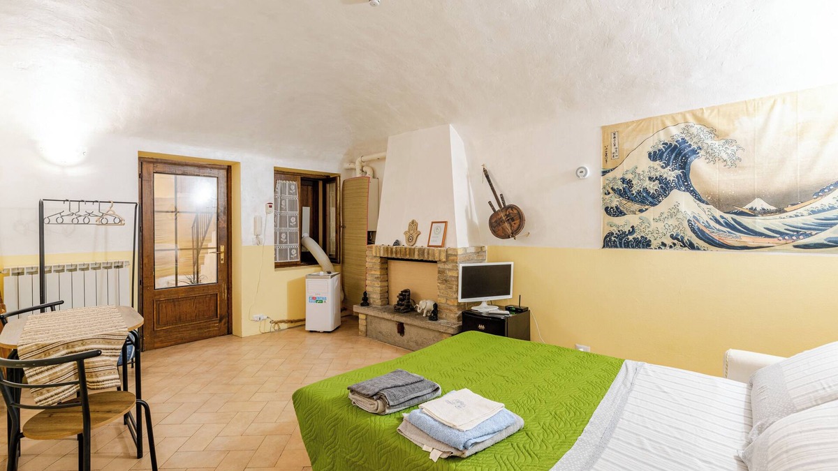 Casale Monferrato Apartment | Zen Studio in the Center|Parking Free|H24 CheckIn