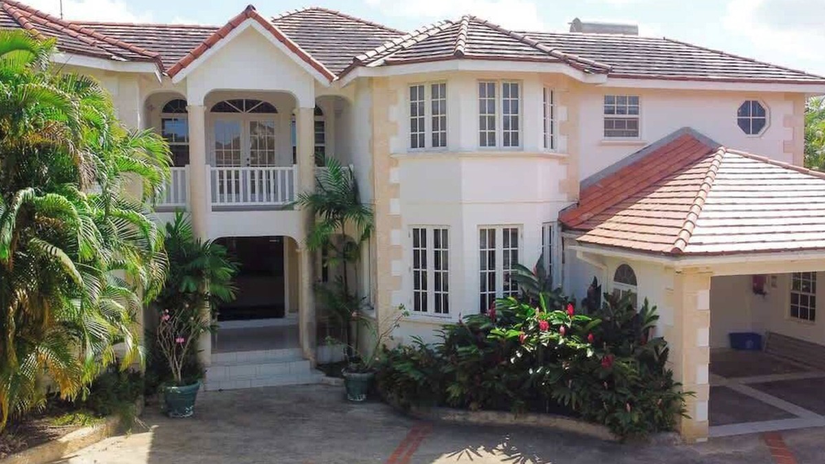 Paynes Bay House | ZenBreak Marzalea Villa 2bd