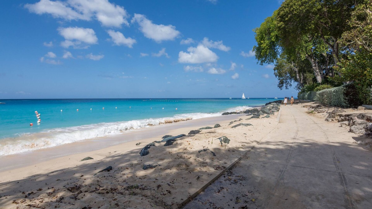 Folkestone House | ZenBreak Thespina on the Beach is a unique and beautiful beachfront villa on the West Coast