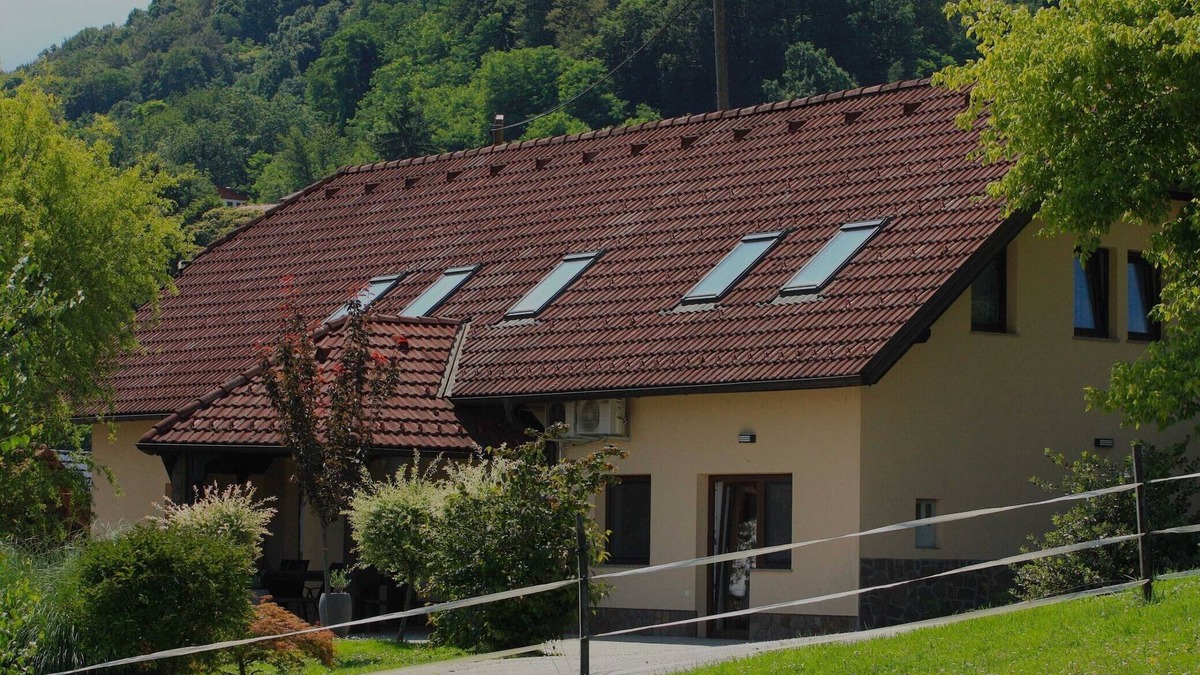 Catez ob Savi House | Zevnik Quiet Retreat with Stunning Views and Equestrian Activities - Triple Room with Private Bathroom