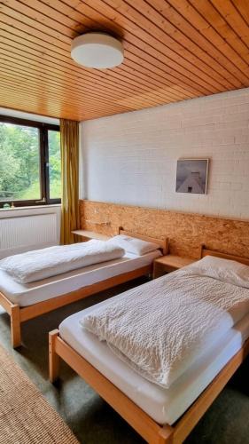 Gomadingen Apartment | Zimmer 2