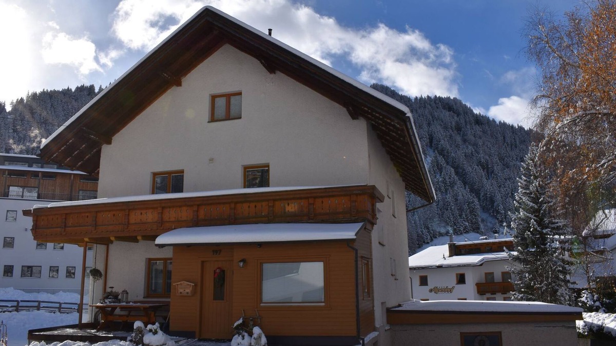 Nauders Cottage | Zimmer - Hirschstube Nauders