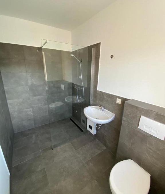 Rotgesbuttel House | Zimmer mit Bad und Küche