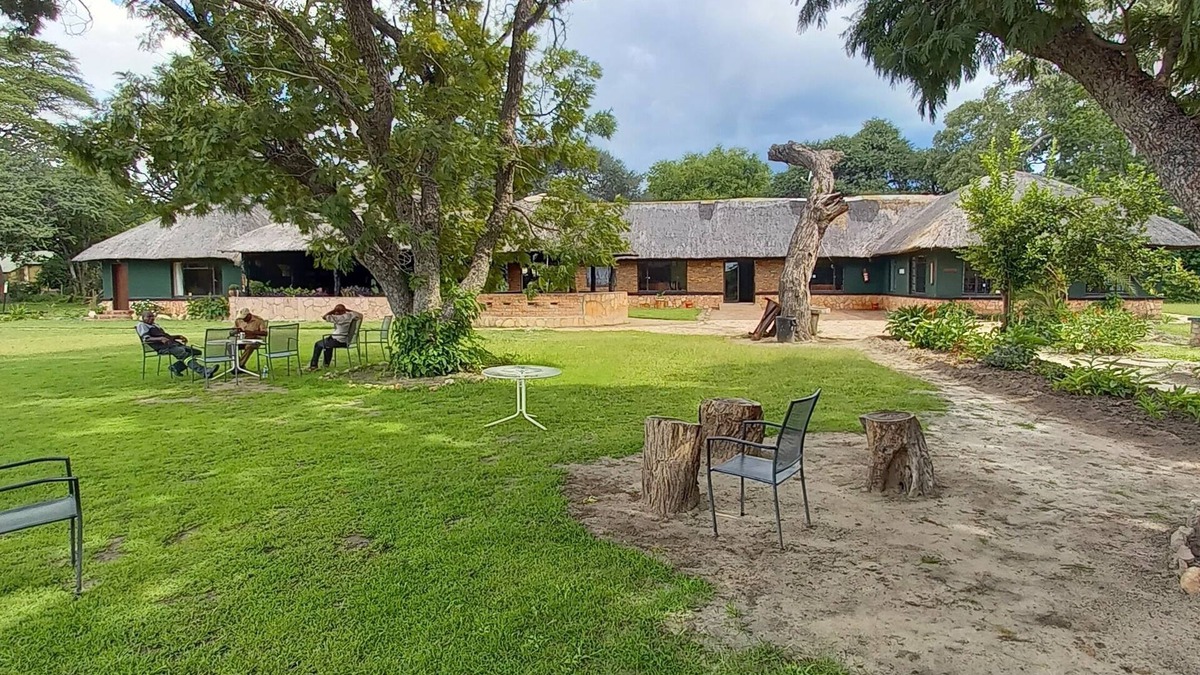 Hammanskraal Bed & Breakfast | ZIMPARKS BOOKINGS