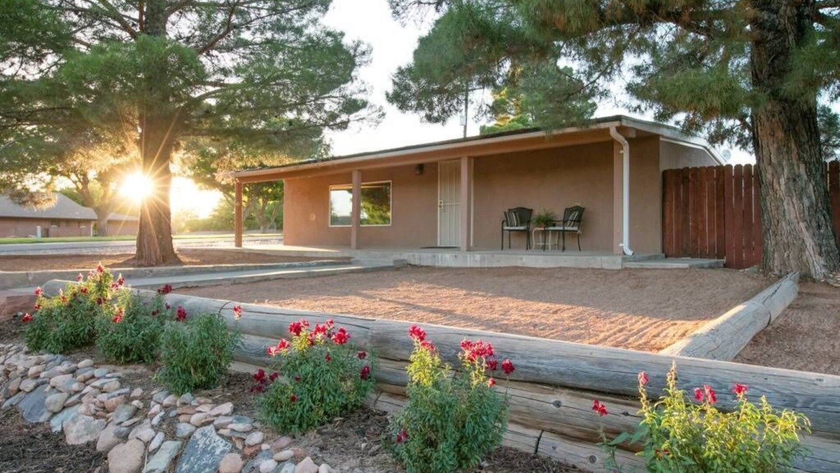 Virgin House | Zion National Park Views House on Private Lot. No Cleaning Fee!